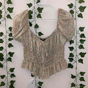 Forever 21 shirt size medium